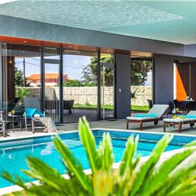 4 bedroom villa with pool near Pula, Istria, sleeps 8